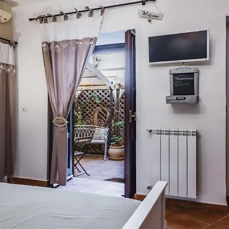 לינה וארוחת בוקר Dream Ortigia 4*